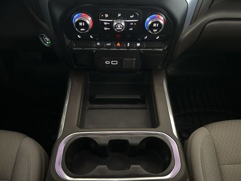 Used 2020 GMC Sierra 1500 Elevation w/ Elevation Value Package image 17