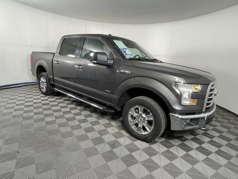Used 2016 Ford F150 XLT w/ Equipment Group 302A Luxury AWD/4WD image 7