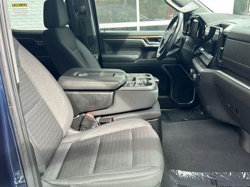 Used 2022 Chevrolet Silverado 1500 LT image 8