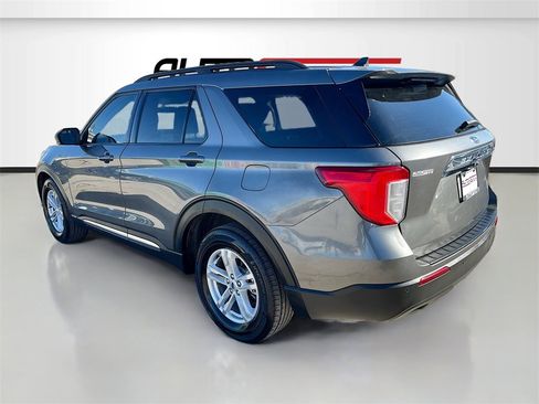 Used 2023 Ford Explorer XLT w/ Equipment Group 202A image 5