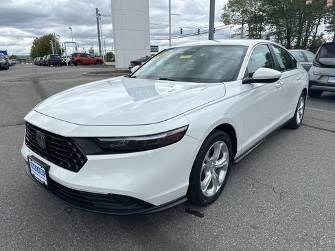 Used 2023 Honda Accord LX image 3