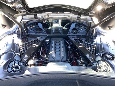 Used 2025 Chevrolet Corvette Stingray Preferred Cpe w/ Z51 Performance Package RWD image 22