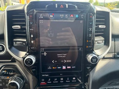 Used 2023 RAM 1500 Big Horn AWD/4WD image 19