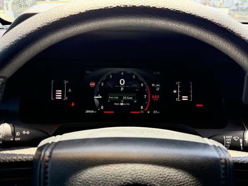 Used 2025 Toyota Tacoma SR5 AWD/4WD image 20