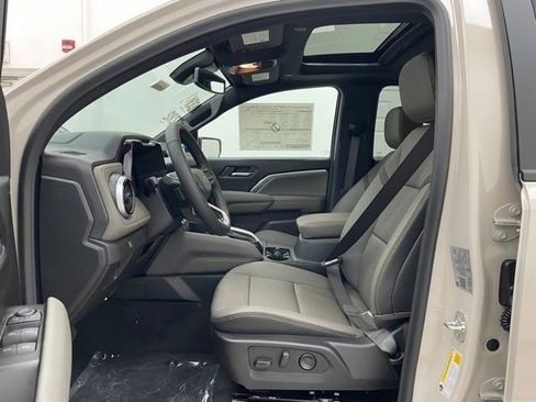 New 2026 Chevrolet Colorado ZR2 AWD/4WD image 11