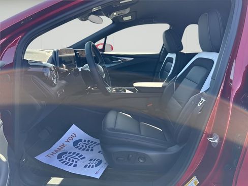 New 2025 Chevrolet Blazer EV LT image 18