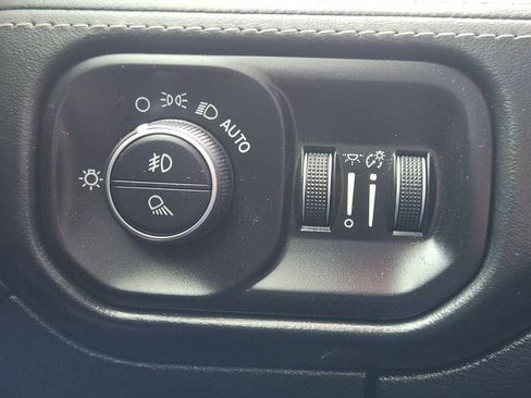 Used 2019 RAM 1500 Limited AWD/4WD image 23