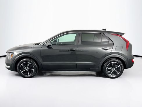 Used 2023 Kia Niro LX FWD image 7