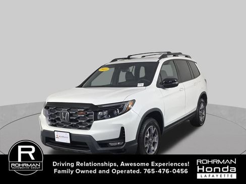 Used 2023 Honda Passport TrailSport image 1
