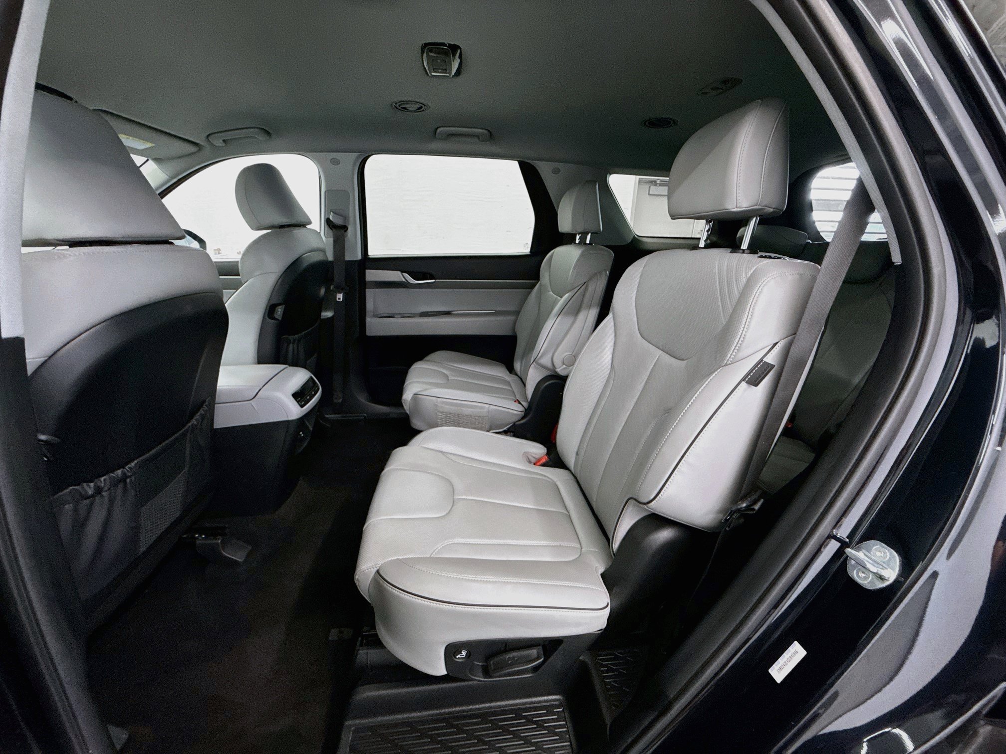 Used 2025 Hyundai Palisade SEL FWD image 29