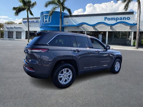 Used 2024 Jeep Grand Cherokee Laredo w/ Trailer Tow Package image 6