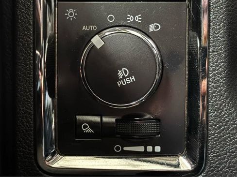 Used 2017 RAM 1500 Sport AWD/4WD image 28