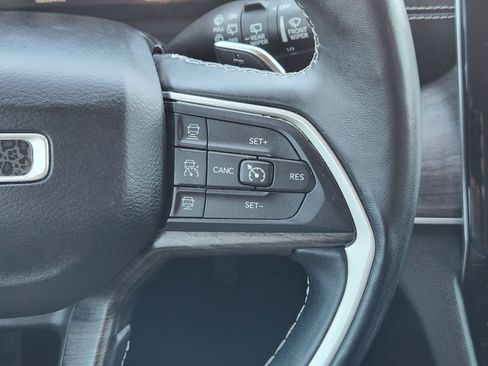 Used 2021 Jeep Grand Cherokee L Limited image 39