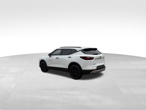 Used 2020 Chevrolet Blazer LT w/ Redline Edition FWD image 3