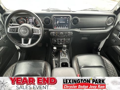 Used 2023 Jeep Wrangler Unlimited Sahara image 20
