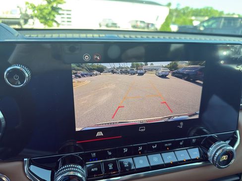 New 2026 GMC Canyon AT4 w/ AT4 Premium Package AWD/4WD image 13