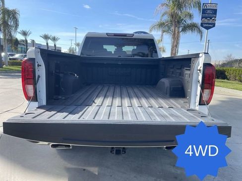 Used 2023 GMC Sierra 1500 SLE image 25