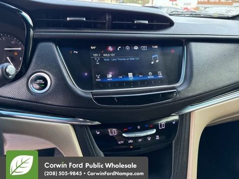 Used 2017 Cadillac XT5 FWD image 20