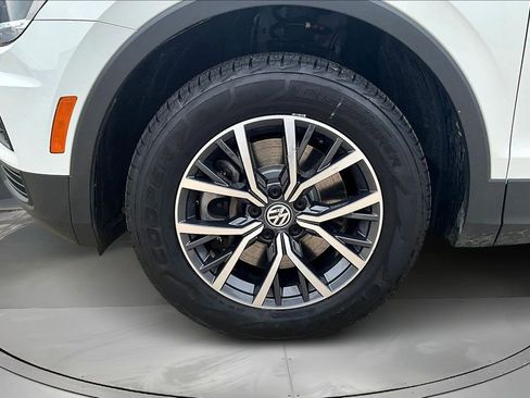 Used 2019 Volkswagen Tiguan SE image 30