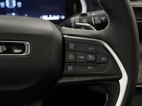 New 2025 Jeep Grand Cherokee Limited image 27