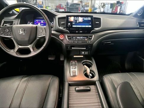Used 2022 Honda Passport TrailSport image 14