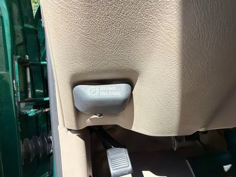 Used 1999 Chevrolet Silverado 2500 4x4 Crew Cab w/ Preferred Equipment Group 2 image 44