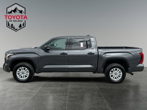 Used 2023 Toyota Tundra SR5 w/ SR5 Convenience Package AWD/4WD image 2