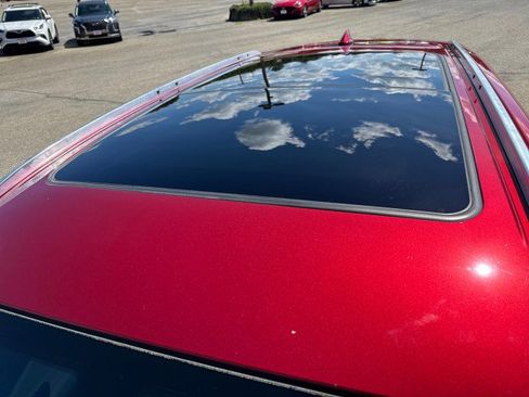 Used 2020 Buick Envision Essence image 9