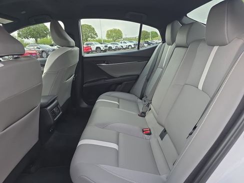 Used 2026 Toyota Camry SE w/ Convenience Package FWD image 14