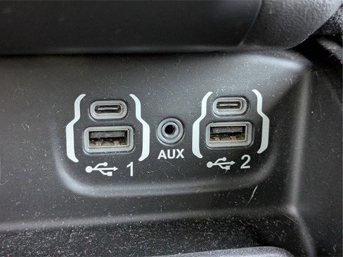 Used 2021 RAM 1500 Big Horn image 25