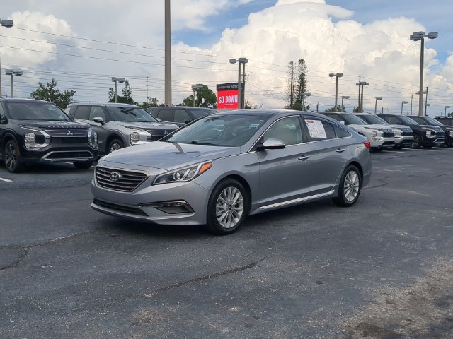 Used 2015 Hyundai Sonata Limited w/ Option Group 05 FWD image 2