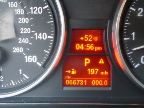 Used 2009 BMW 328i Coupe image 9