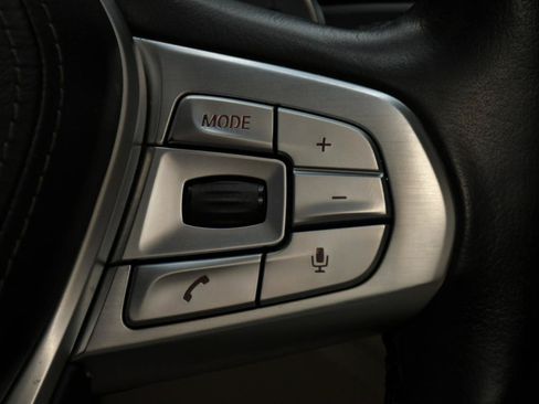 Used 2016 BMW 750i RWD image 27