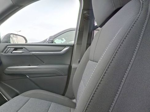New 2026 GMC Acadia Elevation FWD image 32