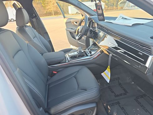 New 2026 Audi Q7 3.0T Premium Plus AWD/4WD image 10