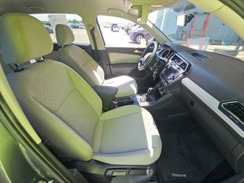 Used 2020 Volkswagen Tiguan S FWD image 11