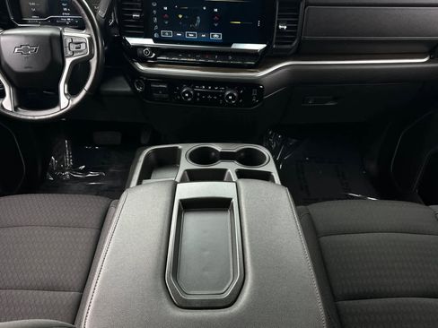 Used 2023 Chevrolet Silverado 1500 RST w/ Z71 Off-Road Package image 4