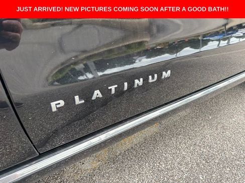 Used 2023 Ford Expedition Platinum AWD/4WD image 9