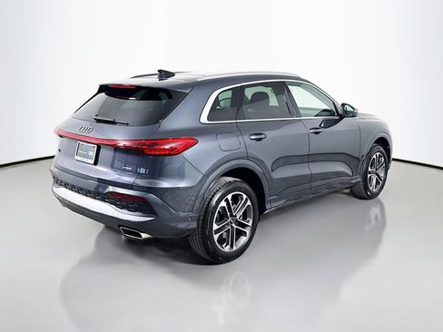 Certified 2025 Audi Q5 Premium Plus w/ Premium Plus image 9