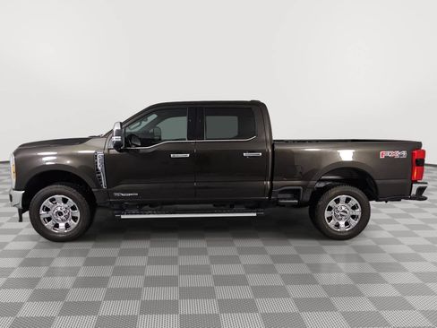 Used 2025 Ford F250 Lariat w/ Chrome Package AWD/4WD image 5