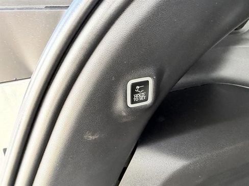 Used 2024 Jeep Wagoneer Launch Edition image 31