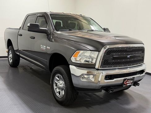 Used 2017 RAM 3500 Tradesman w/ Chrome Appearance Group AWD/4WD image 4