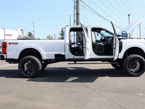Used 2025 Ford F350 Platinum AWD/4WD image 44