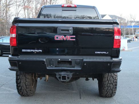Used 2016 GMC Sierra 2500 Denali w/ Duramax Plus Package image 5