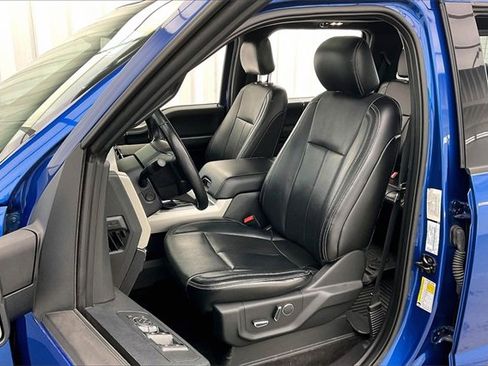 Used 2018 Ford F150 Lariat w/ Equipment Group 502A Luxury image 8