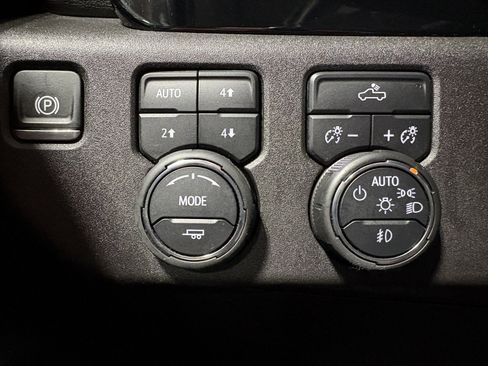 Used 2024 Chevrolet Silverado 1500 RST w/ Convenience Package II AWD/4WD image 24