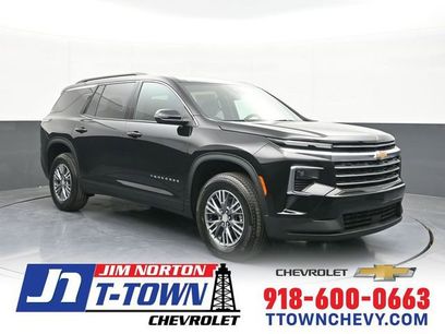 New 2025 Chevrolet Traverse LT w/ LPO, Floor Liner Package