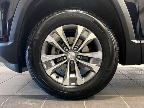 Used 2026 Chevrolet Equinox LT w/ Convenience Package II image 7