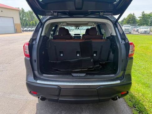 Used 2022 Subaru Ascent Touring w/ Popular Package #2A AWD/4WD image 3