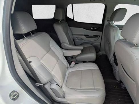 Used 2021 GMC Acadia SLT image 22